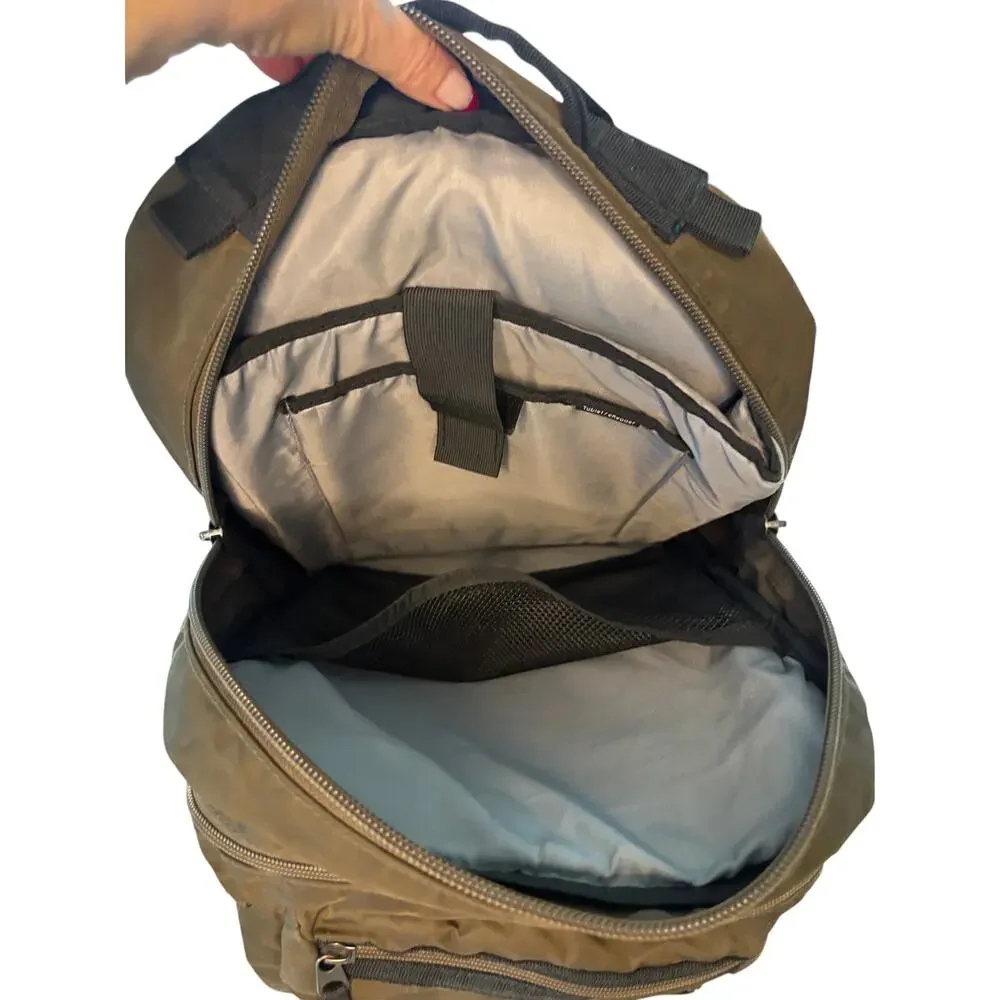 Solo New York Zone Backpack in Olive Khaki Green with Laptop / Lots of Pockets